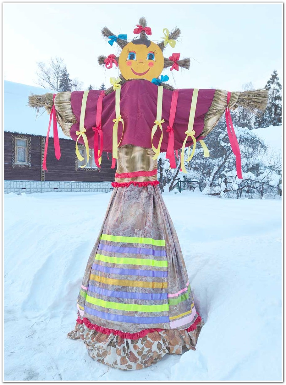 высота чучела масленицы 3 метра